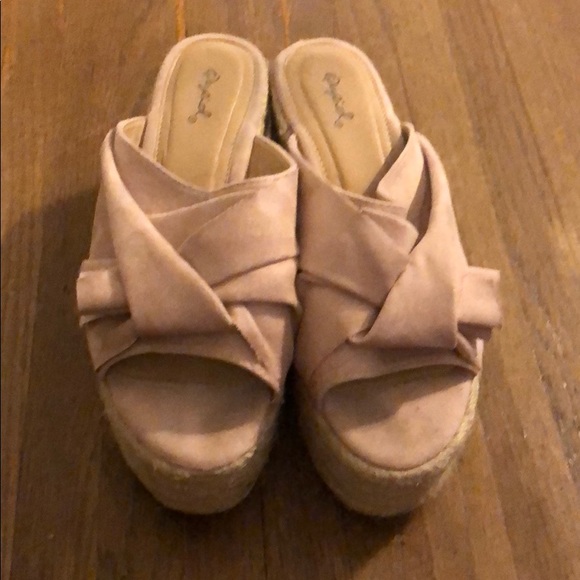 Shoes - Picture 1 of 2